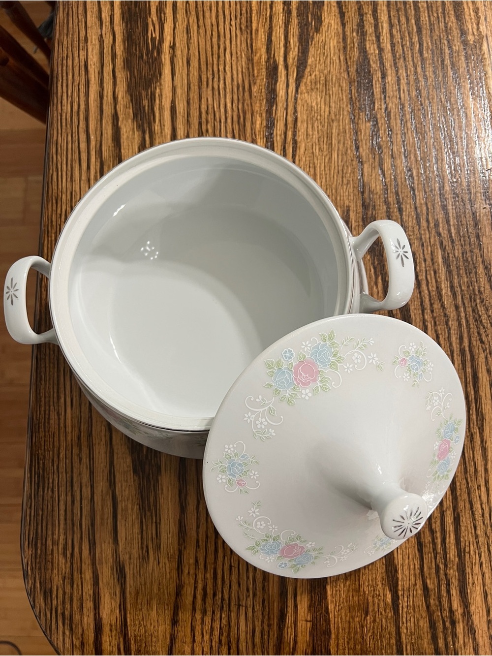 Vintage Prestige China Garden Tureen - Picture 5 of 7